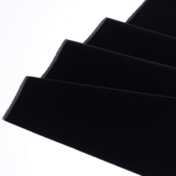 Musou KIWAMI - Tela negra con revestimiento trasero, 43 pulgadas de ancho  vendido por The Yard